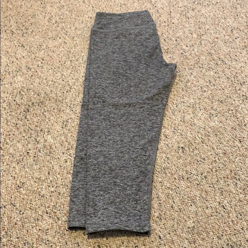 Beyond Yoga cropped leggings